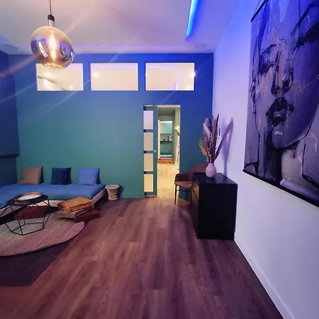 La Discretion By Connexion Apartament *