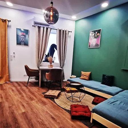 La Discretion By Connexion Cannes